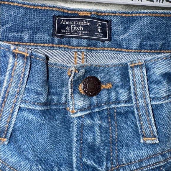 Abercrombie jeans - Picture 2 of 3